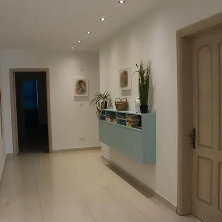 Apartmán Cozy Mins Away From Airport Safi